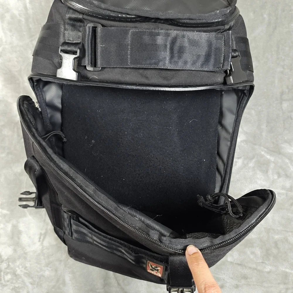 Chrome Industries Niko Camera Backpack Padded Travel Commute Messenger Laptop